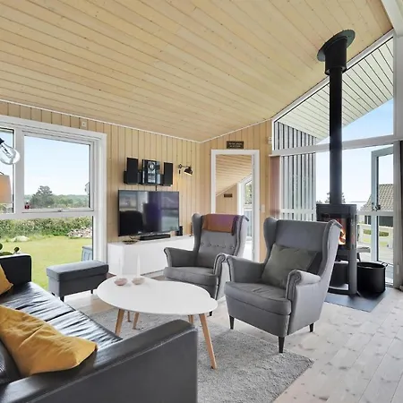 3 Bedroom In Vakantiehuis Fåborg