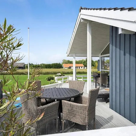 3 Bedroom In בית נופש פאבורג