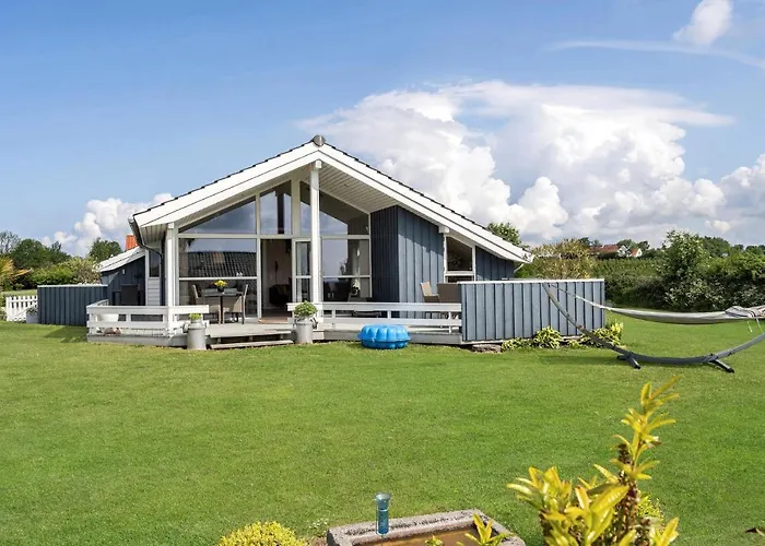 3 Bedroom In בית נופש *