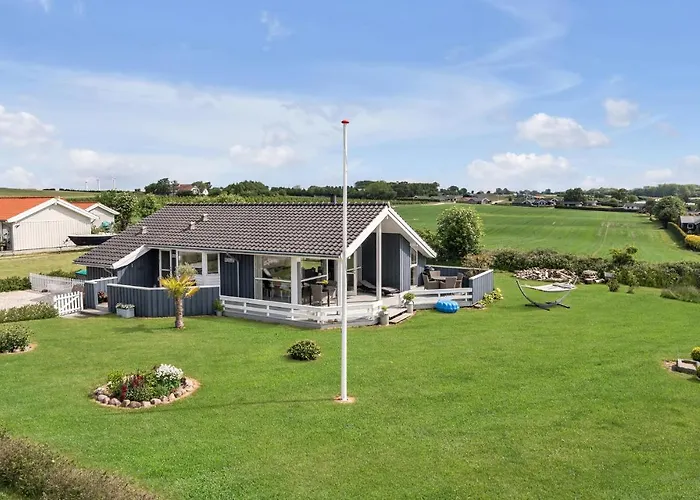 3 Bedroom In בית נופש *