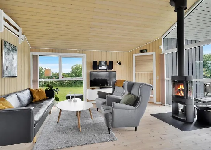 בית נופש 3 Bedroom In פאבורג